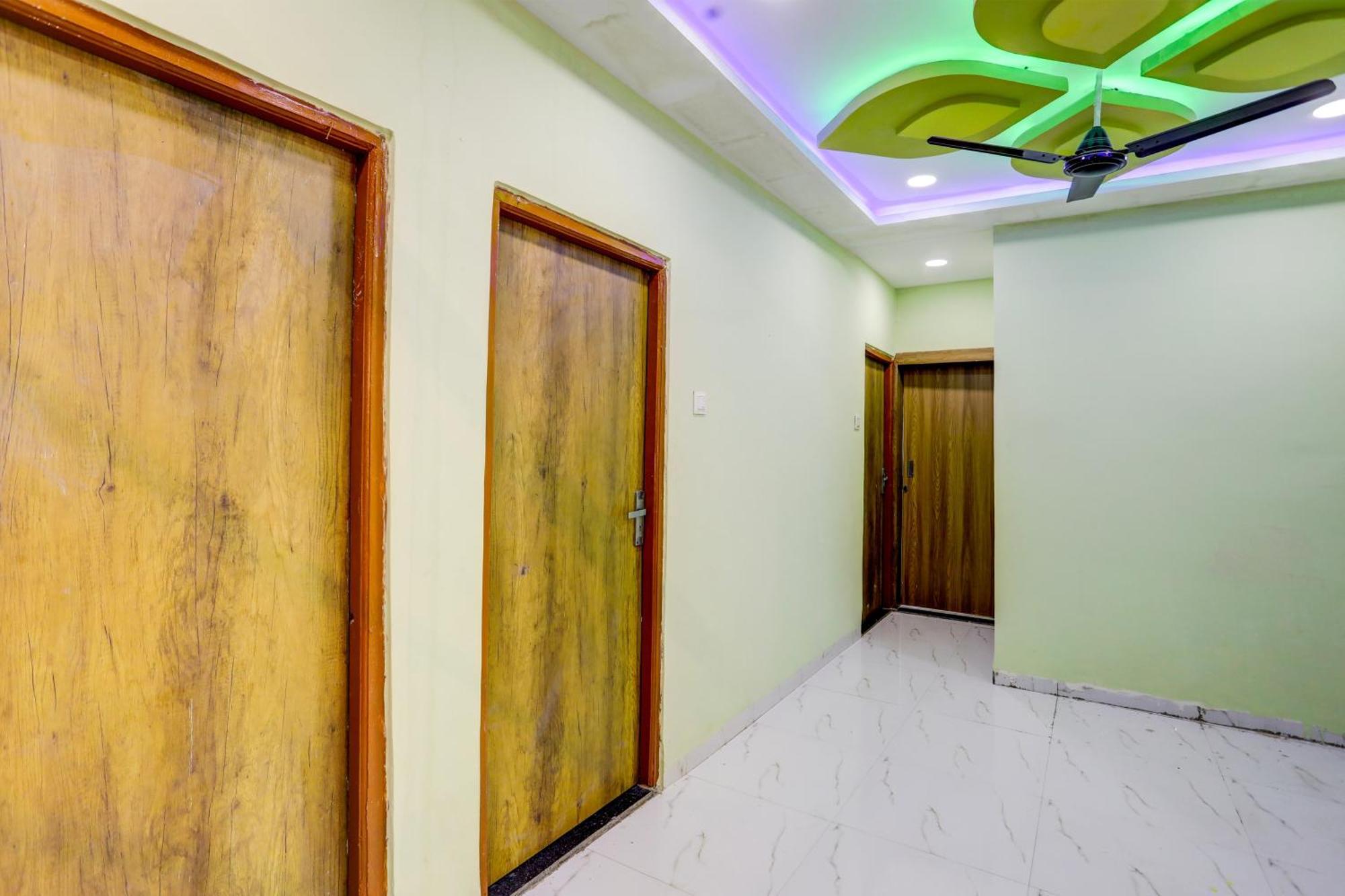 Spot On Hotel Ronak Place Індаур Екстер'єр фото